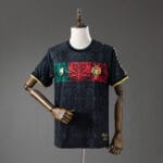 Camiseta Portugal Edición Especial Black
  26/27 Adultos